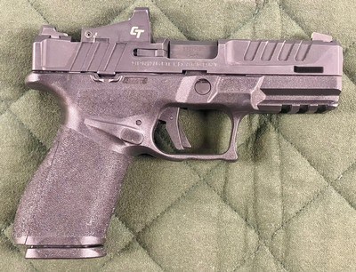 SPRINGFIELD ARMORY Echelon 4.0C 9mm Crimson Trace Optic/ Gear Pack