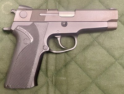 SMITH & WESSON 910 9mm DA/SA Pistol w/Box & 2 Ten round magazines