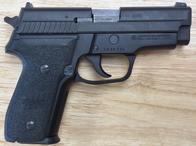 SIG SAUER P229 .40S&W DA/SA Pistol w/ 3 mags and .357sig barrel - Image 1 of 2