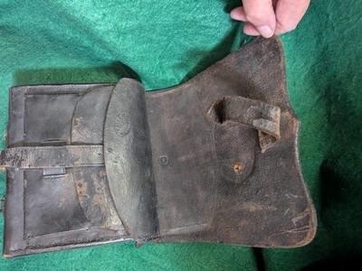 Authentic m1864 Civil War Cartridge box... VG with Tins - Image 2 of 6
