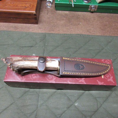 Fixed blade hunting knife - Image 1 of 3