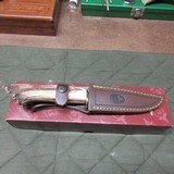 Fixed blade hunting knife