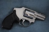 Smith & Wesson 640 "Paxton Quigley" 38 Spl. 2" - 2 of 7