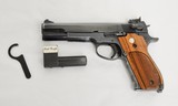 Smith & Wesson 52-1 38 Special 4 Mags + Barrel Weight - 9 of 11