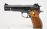 Smith & Wesson 52-1 38 Special 4 Mags + Barrel Weight - 4 of 11