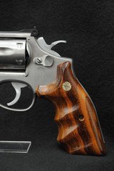 Smith & Wesson 617 22 LR 8 3/8" Combat Grips - 5 of 11