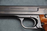 Smith & Wesson Model 41 22 LR 5.5" in Box - 7 of 11