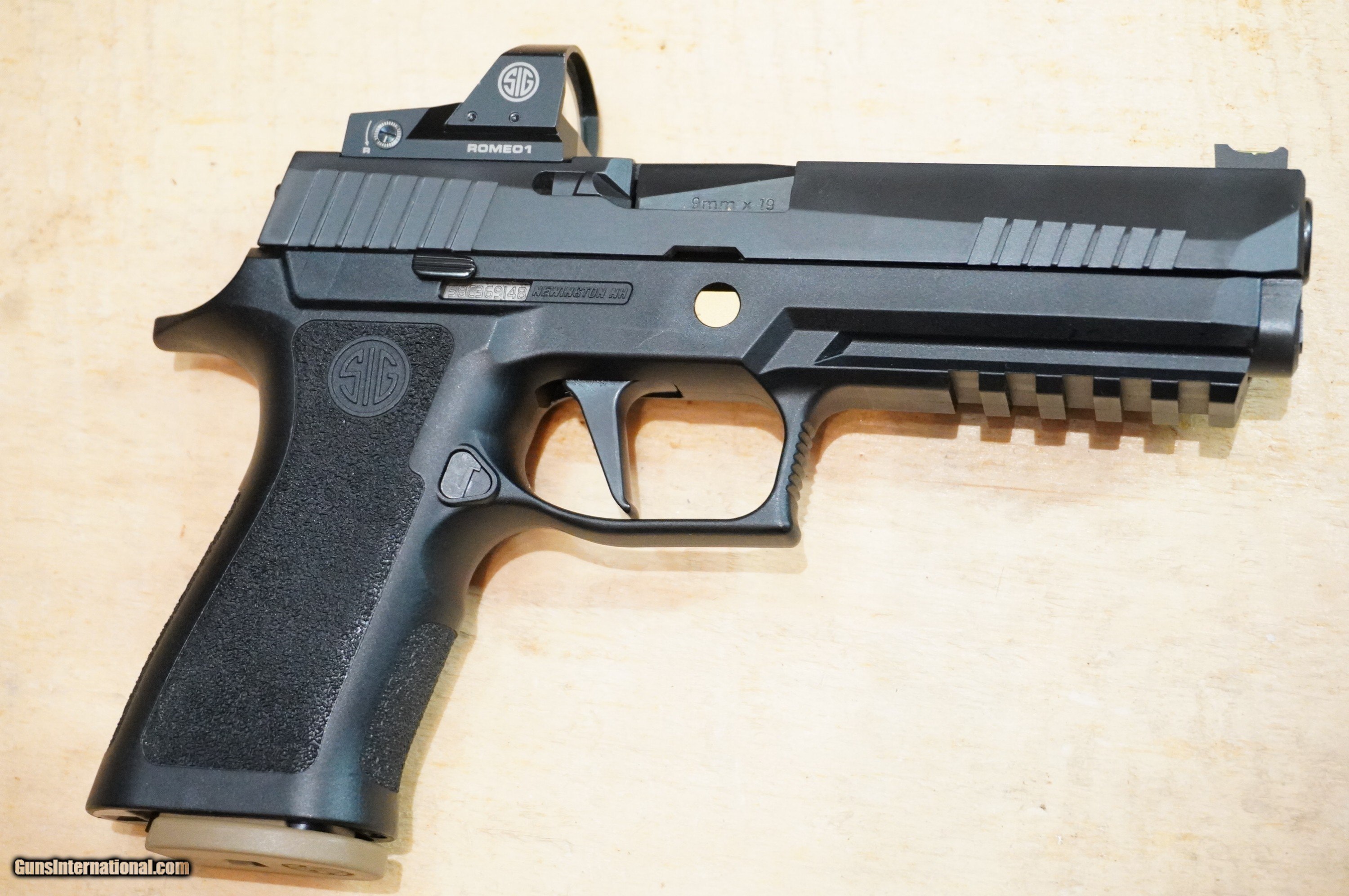 Sig Sauer P320 X5 9MM Romeo1 - Excellent for sale