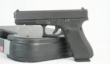 Glock 22 Gen4 40 S&W 2 Mags - 2 of 8