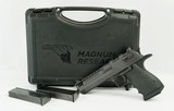 Magnum Research Desert Eagle L5 50 AE Mint