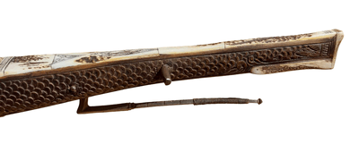 Very Rare, carved inlay Museum Quality 16th Century German Crossbow - Image 8 of 15
