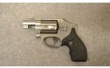 Smith & Wesson Model 940-1
9mm PARA. - 8 of 8