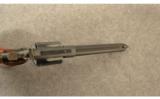 Smith & Wesson Model 29-3
Alaskan Silver Anniversary Edition
.44 MAG - 4 of 9