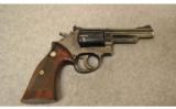 Smith & Wesson Model 19
357 MAG. - 2 of 9
