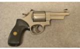 Smith & Wesson Model 629-4 ( Pre Mountain Gun ) .44 MAG. - 2 of 9