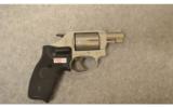 Smith & Wesson Model 637-2 Airweight ( Chiefs Special )
.38 SPL + P - 1 of 9