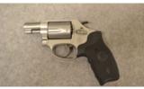 Smith & Wesson Model 637-2 Airweight ( Chiefs Special )
.38 SPL + P - 2 of 9