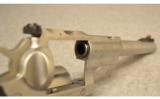 Ruger Super Redhawk
Stainless .454 Casull / .45 LC - 6 of 8
