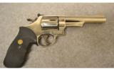 Smith & Wesson Model 29-2
Nickle
.44 MAG. - 2 of 8