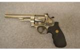 Smith & Wesson Model 29-2
Nickle
.44 MAG. - 1 of 8