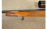 Weatherby Mark V Deluxe
.300 WBY - 7 of 9