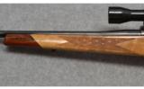 Weatherby ~ Mark V ~ .300 Weatherby Magnum. - 6 of 8