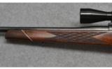 Weatherby ~ Mark V ~ .300 Weatherby Magnum. - 6 of 8