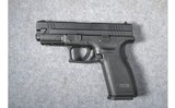 Springfield XD-40 - 2 of 3