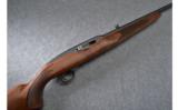 Winchester model 490 Semi Automatic in .22 LR Like New! - 1 of 9