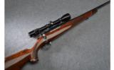 Weatherby Mark V Bolt Action Rifle in .300 Weatherby Mag - 1 of 9