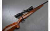 Weatherby Vanguard Bolt Action Rifle in .30-06 - 1 of 9