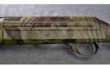Benelli Super Black Eagle Semi Auto Shotgun in Real Tree Camo - 6 of 8