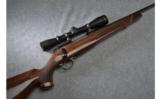 Weatherby Mark V Bolt Action Rifle in .30-06 Springfield with Leopold Scope - 1 of 9