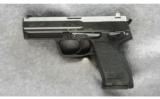 H&K USP Pistol .40 - 1 of 2