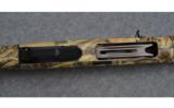 Benelli Super Black Eagle II Semi Auto Shotgun in 12 Gauge - 4 of 9