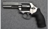 Smith & Wesson 686-6 .357 Magnum Revoler - 2 of 4