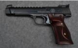 Smith & Wesson Model 41 Performance Center Target Pistol in .22 LR - 2 of 4