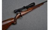 Weatherby Mark V Bolt Action Rifle in 7mm Weatherby Mag - 1 of 9