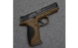 Smith & Wesson M&P9 Semi Auto Handgun in 9mm Flat Dark Earth Finish - 1 of 4