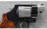 Smith & Wesson Performance Center Model 327 .357 Mag. - 3 of 7