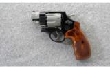 Smith & Wesson Performance Center Model 327 .357 Mag. - 2 of 7
