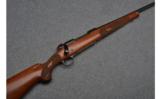 Winchester Model 70 Classic Featherweight Bolt Action RIfle in .280 Rem - 1 of 9