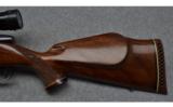 Weatherby Mark V Bolt Action Rifle in .300 Wby Mag - 6 of 9