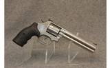 Smith and Wesson ~ 686-6 - 1 of 2