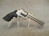 Smith and Wesson ~ Model 686-4- 357 Magnum
