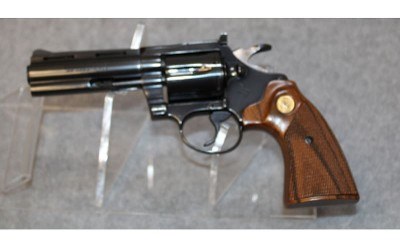 Colt~Diamondback~.22LR - Image 7 of 7