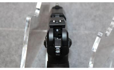 Ruger~SR-22~.22 LR - Image 3 of 6