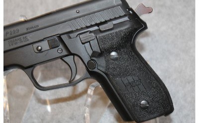 Sig Sauer~Model P229~.9mm - Image 6 of 6