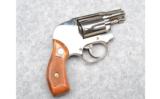 Smith&Wesson 49, Nickel Finish, Shrouded Hammer
.38 S&W SPL - 1 of 2