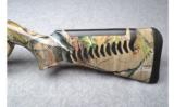 Benelli Vinci 12 Ga in APG Camo, Factory Case - 7 of 8